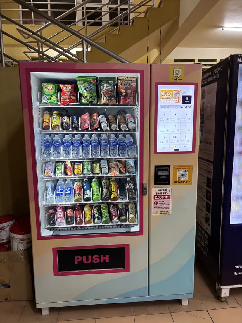 Máy bán hàng tự động Halooo Vending lắp đặt tại Chung cư, tòa nhà
