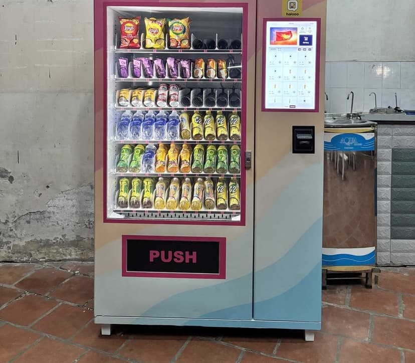 Máy bán hàng tự động Halooo Vending lắp đặt tại Nhà xưởng, kho vận